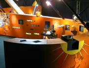 Maßgefertigte Ausstellungsobjekte und Stationen im Maus-Stil für Kinder und Familien